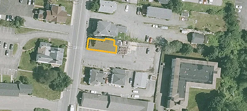 401 Lafayette Rd