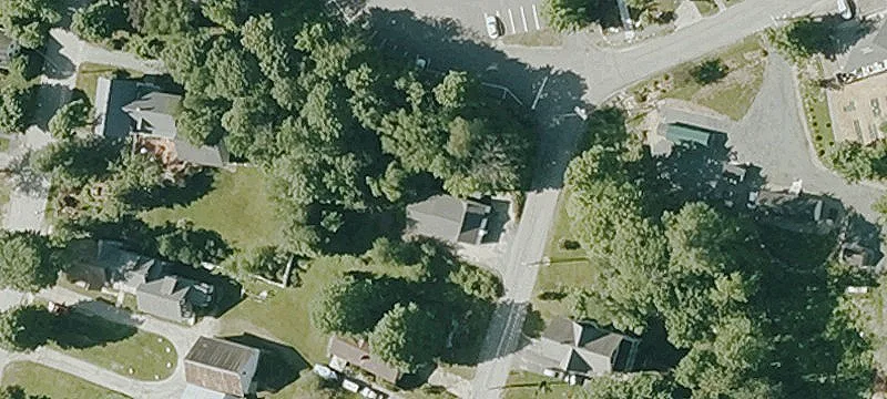 4 Maple St