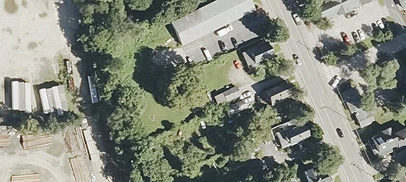48 Hall St