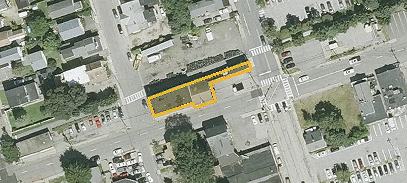 31 Hollis St