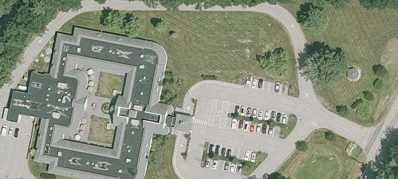 295 Lafayette Rd