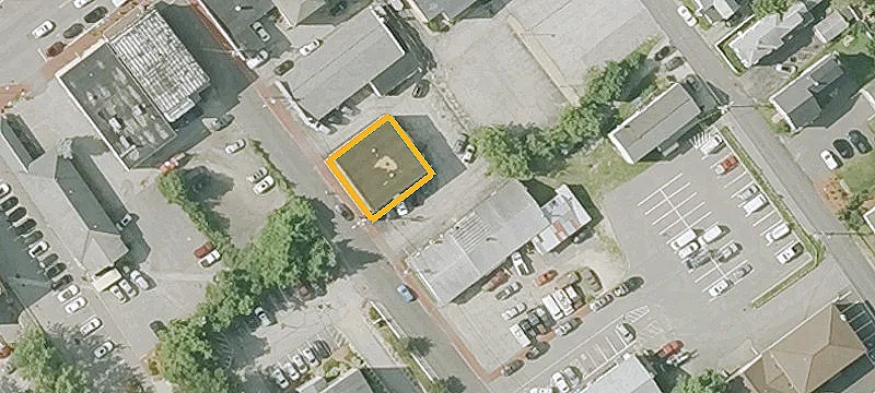 10 Railroad Ave