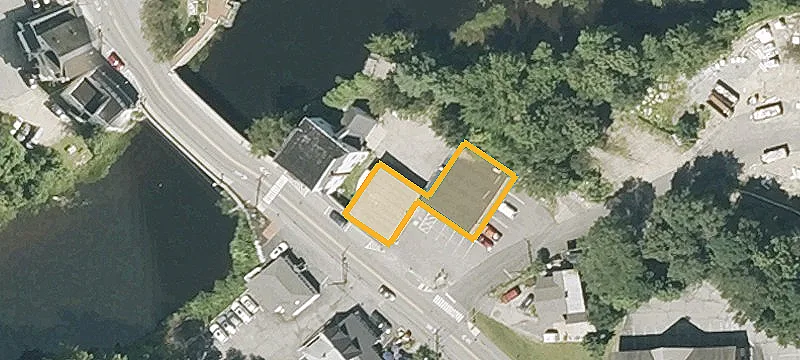 39 Main St