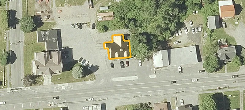 2161 Main St