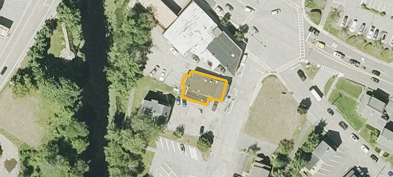 6 Blake St