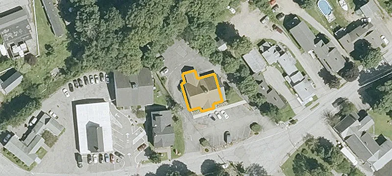 8 Epping St