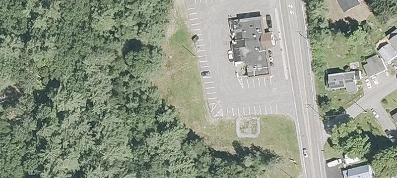 418 Main St