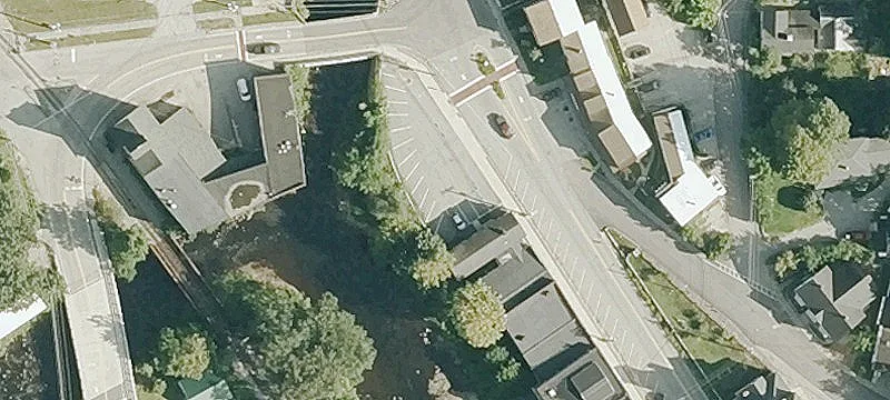 15 Main St
