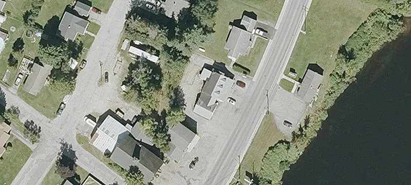 1725 Riverside Dr