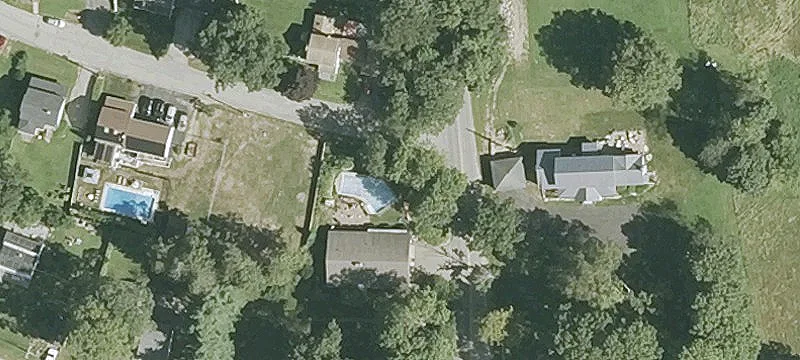 121 Oak St