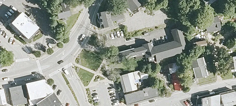 42 Central Sq