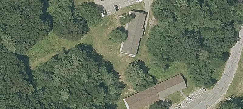 20 Lewis Ln