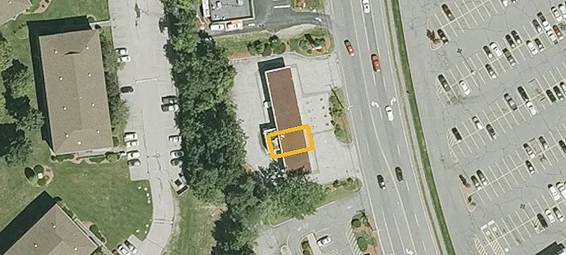 82 Derry St