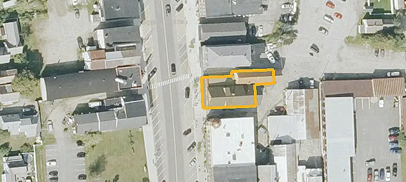77 Main St