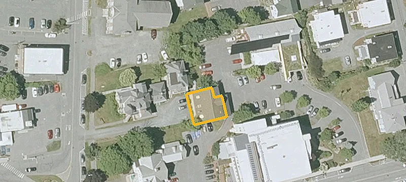 7 Bank St