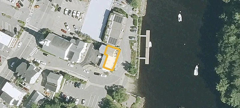 13 Water St