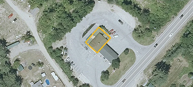 3274 Main St