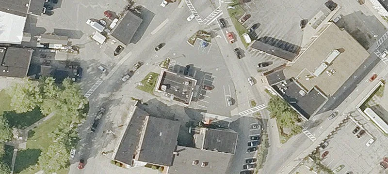 9 Grn Sq