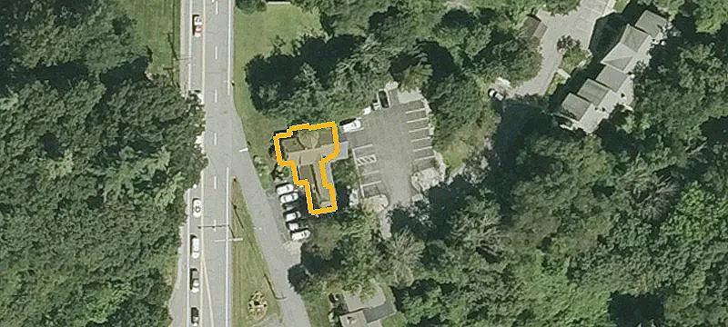 27 Loop Rd