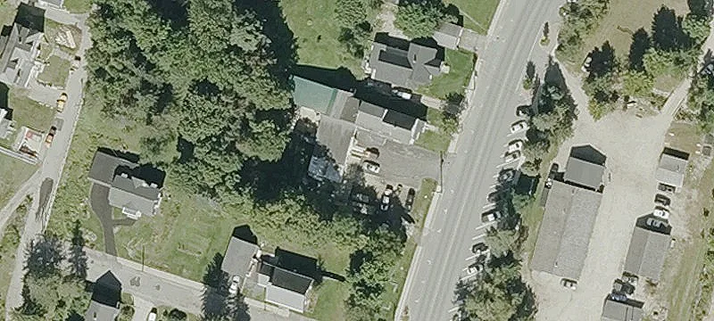 1011 Main St