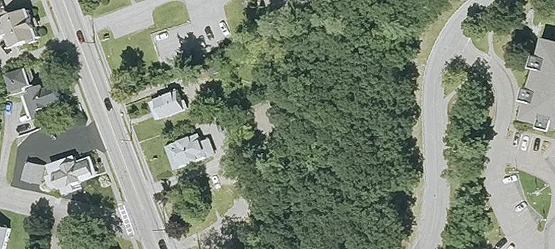 483 Un Ave