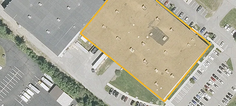 2 Riverside Dr