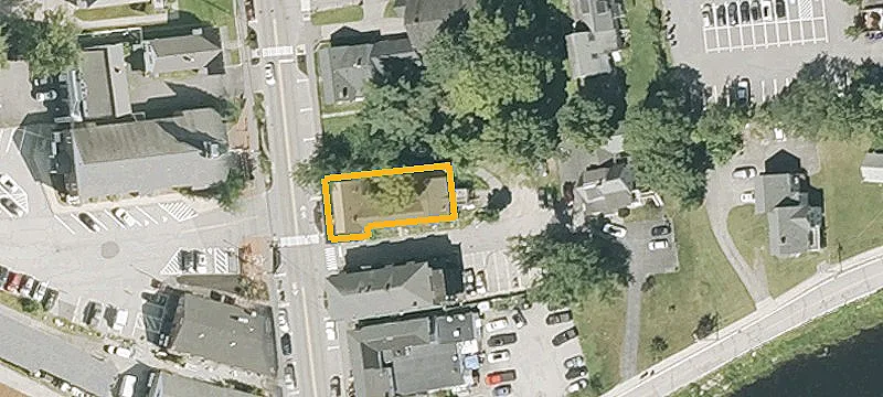 19 Main St