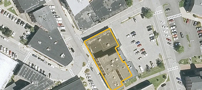 587 Main St