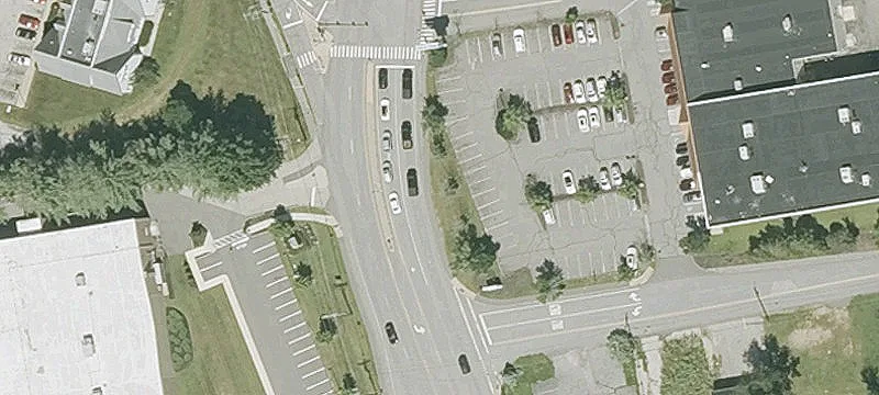 1st S Riv Rd