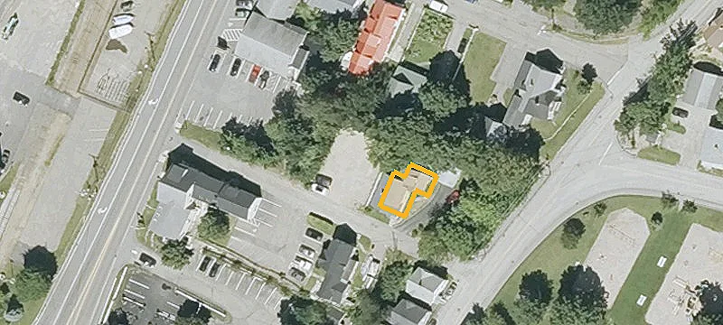 16 Chestnut St