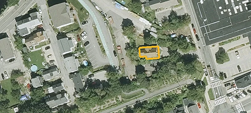 28 Everett St