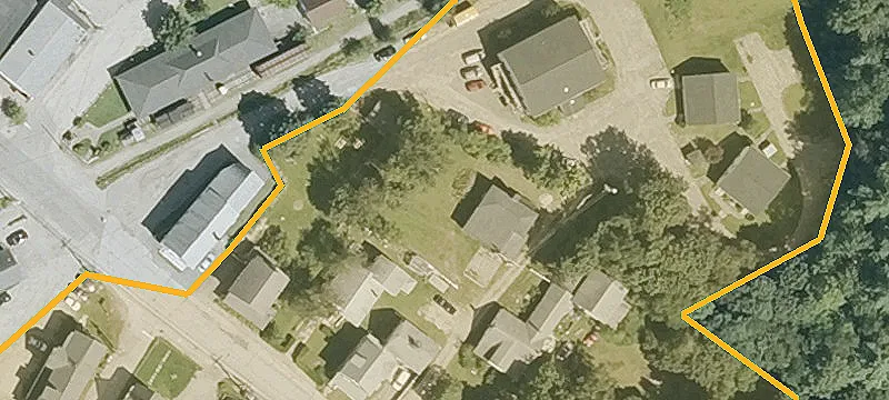 80th Main St