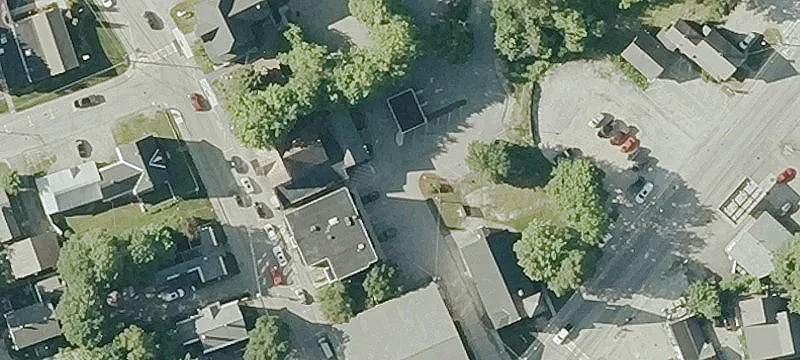 11 School St