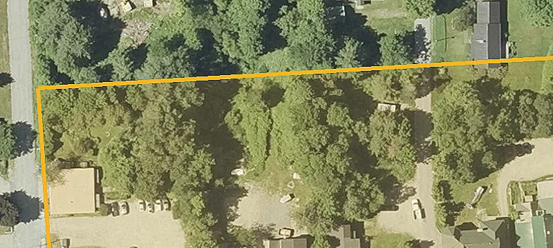 2053 Main St