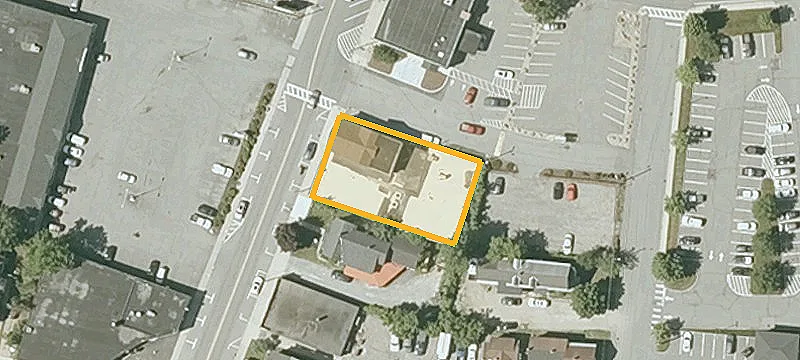 84 Pleasant St