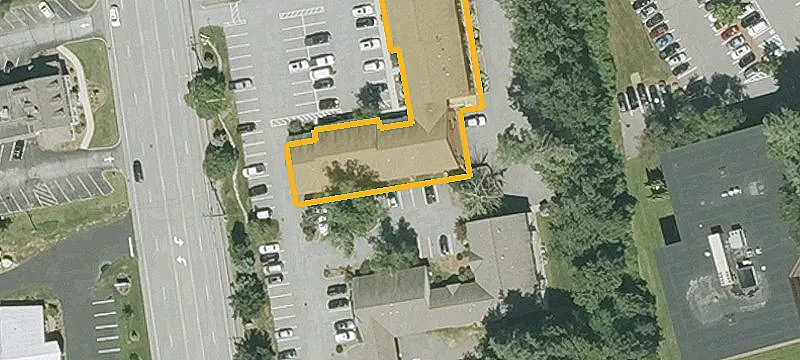 169 Riv Rd, Unit 3