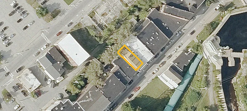 87 Main St