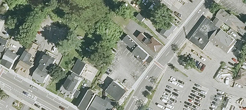 12 Un St
