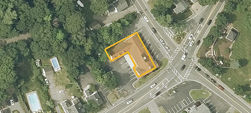 301 Main St