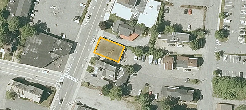 92 Pleasant St