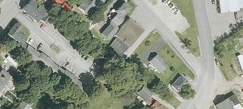 11 Cram Ave