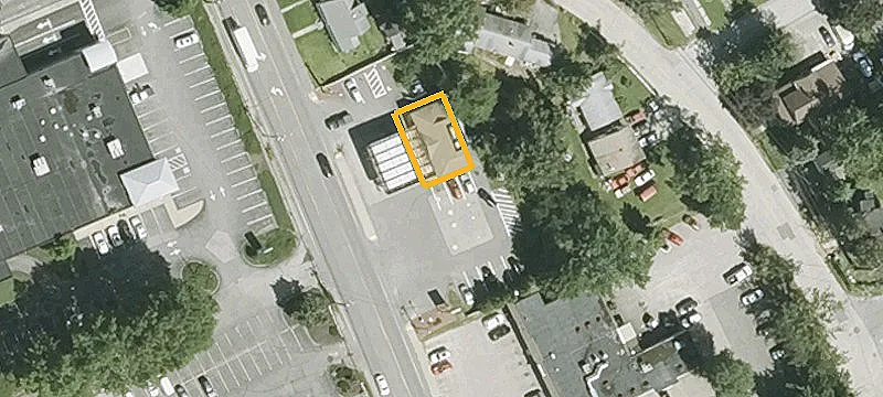 72 Lowell Rd