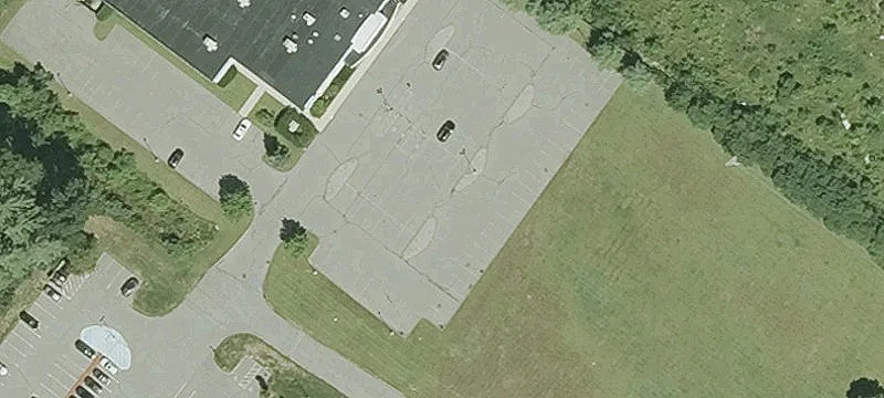 698 Daniel Webster Hwy