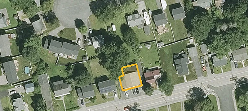 48 Burke St