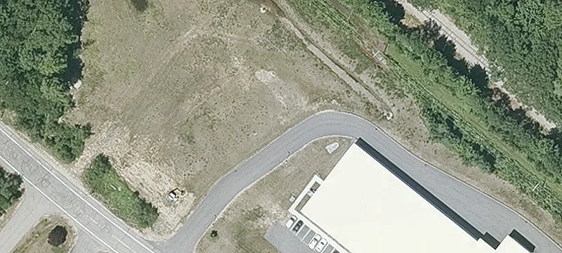 145 Airport Dr