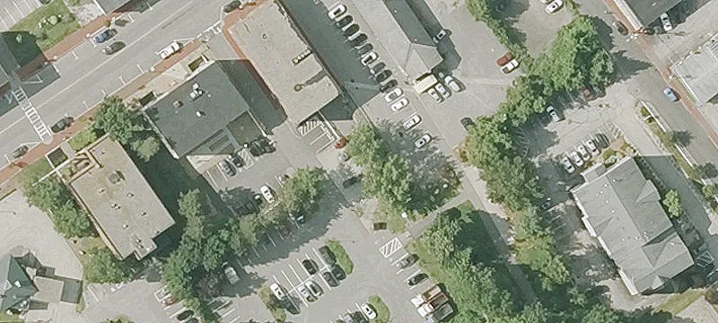 3 Merchants Row