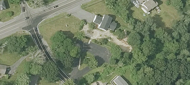 133 Lowell Rd
