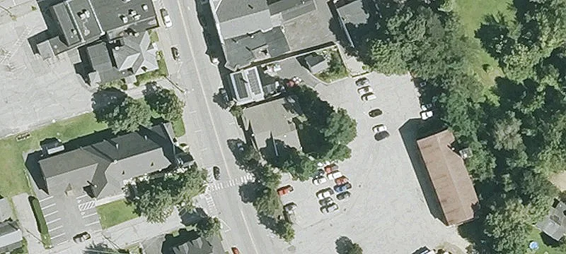 393 Main St