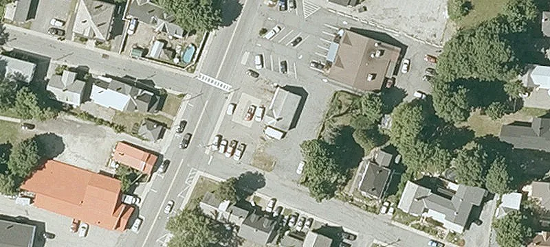 142 Pleasant St