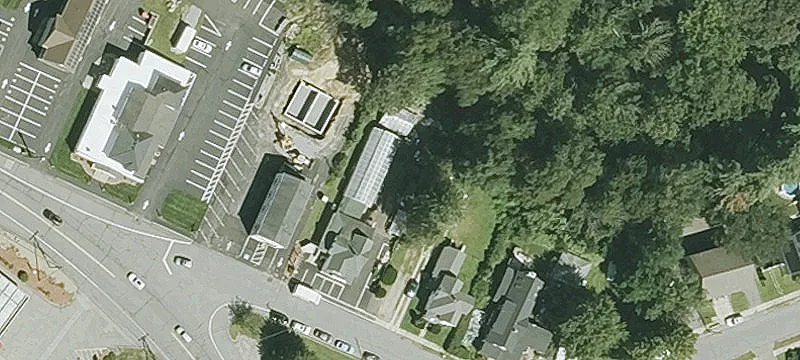 4 Railroad Ave
